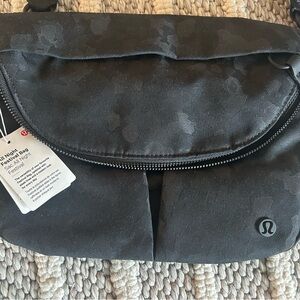lululemon all night festival NWT 5L